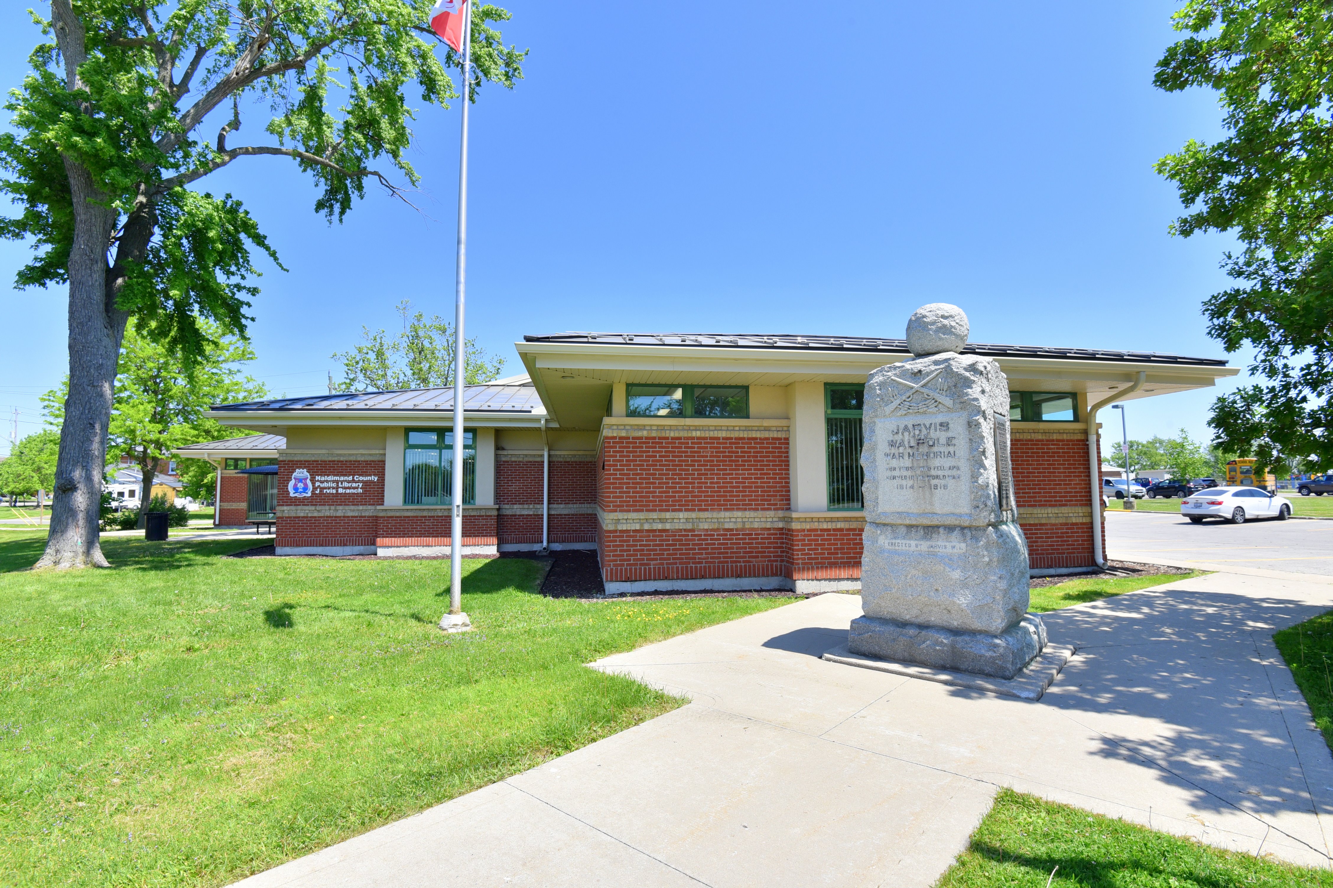 WWII Monument in front of Jarvis Library